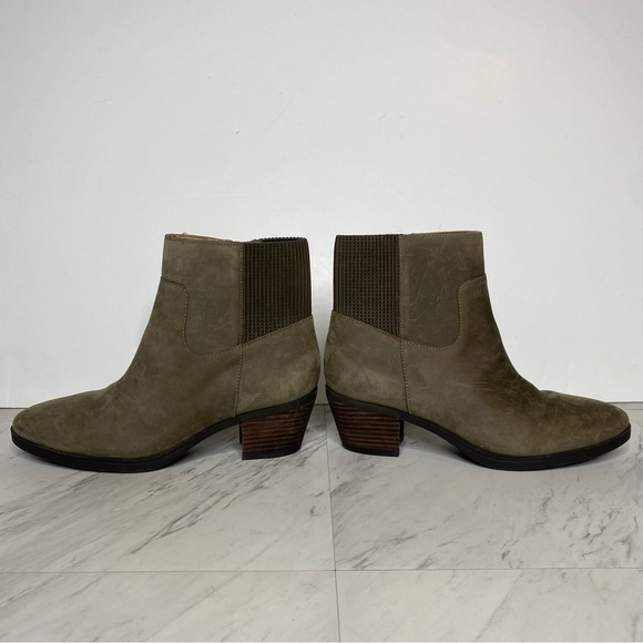 Vionic Shantelle Gray Green Nubuck Bootie 7 1/2 - Picture 7 of 14